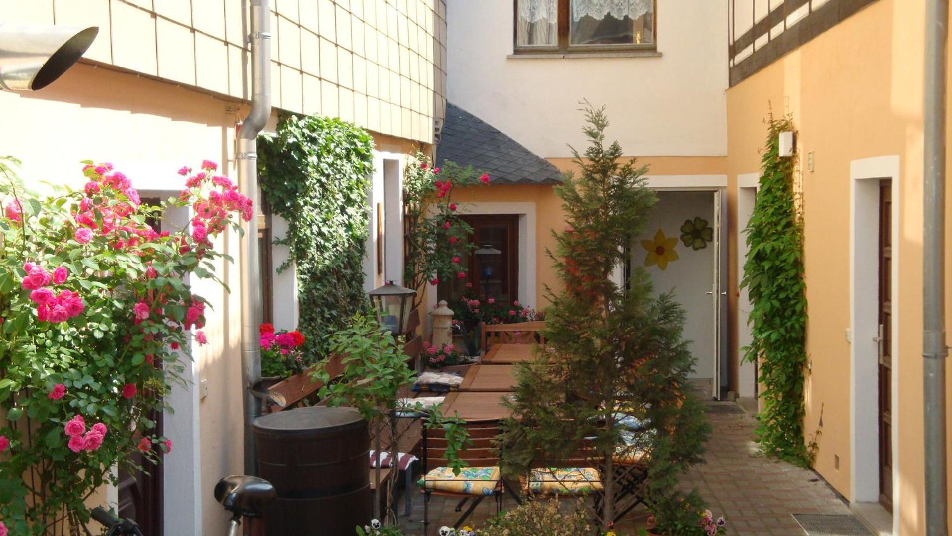 Pension & Ferienwohnungen Toepferstueb'L Saalfeld Saale Εξωτερικό φωτογραφία